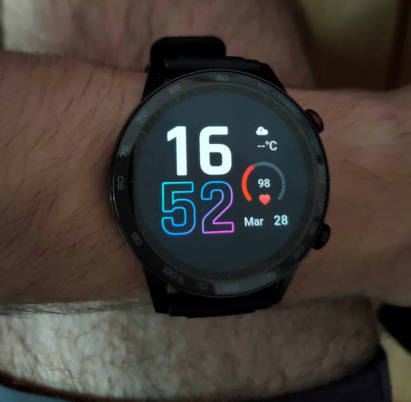 Amazfit gtr или honor magic watch 2 что лучше