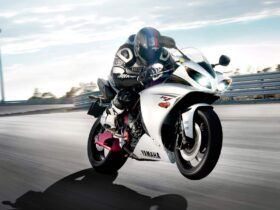 Yamaha R1 wallpaper android