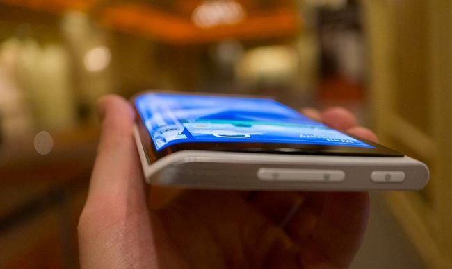samsung galaxy s5, Un Samsung Galaxy S5 triple écrans ?