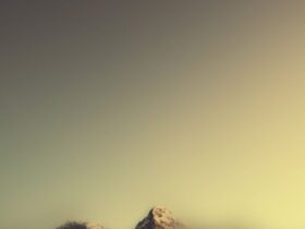wallpaper-blur-flou-colors- montagne blur smartphone