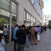 Paris, Milan, New-York… Des queues XXL pour le OnePlus 2 Appareils