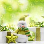 Le fond d’écran du jour spécial Noël : petit bonhomme de neige et ses cadeaux Fonds d'écrans
