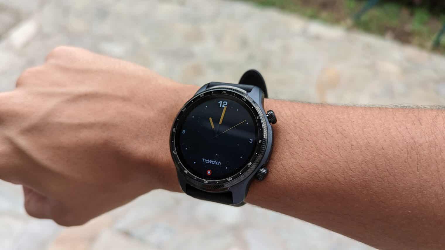 Test Ticwatch Pro Ultra Gps Un Incontournable Sous Wear Os