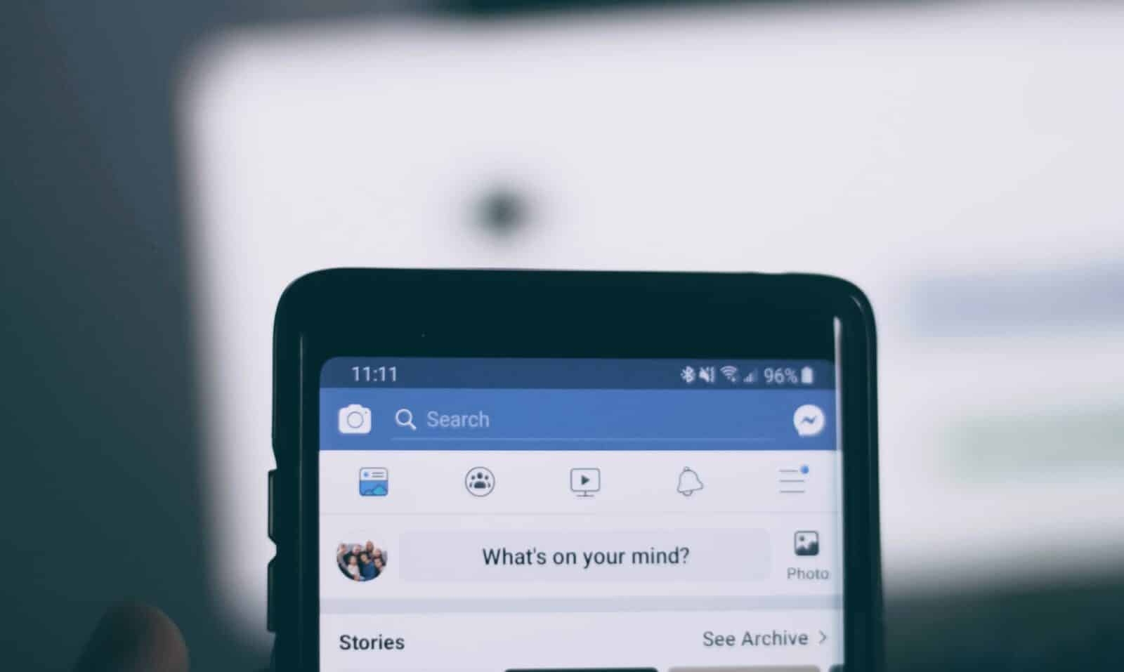 changer nom compte facebook smartphone android