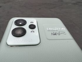 Realme GT 2 Pro close