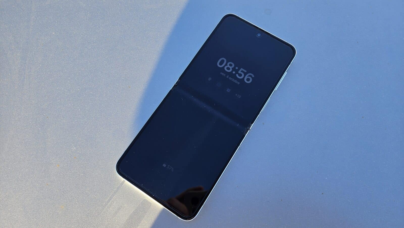TEST Samsung Galaxy Z Flip 5, grand écran pour grand prix DroidSoft — free download