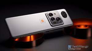Le Xiaomi 14 Ultra allie performances de pointe et design élégant pour une expérience utilisateur exceptionnelle.