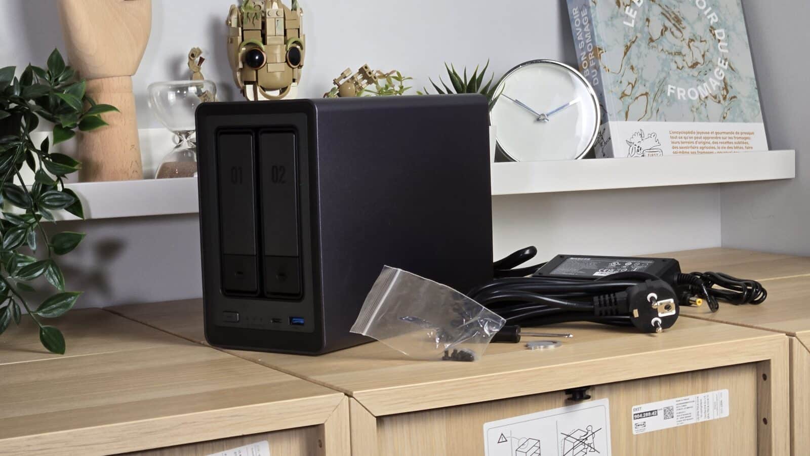 UGREEN NASync DXP2800 - Miniature