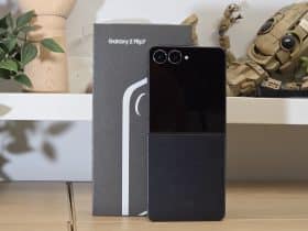 Samsung Galaxy Z Flip 7 - Miniature