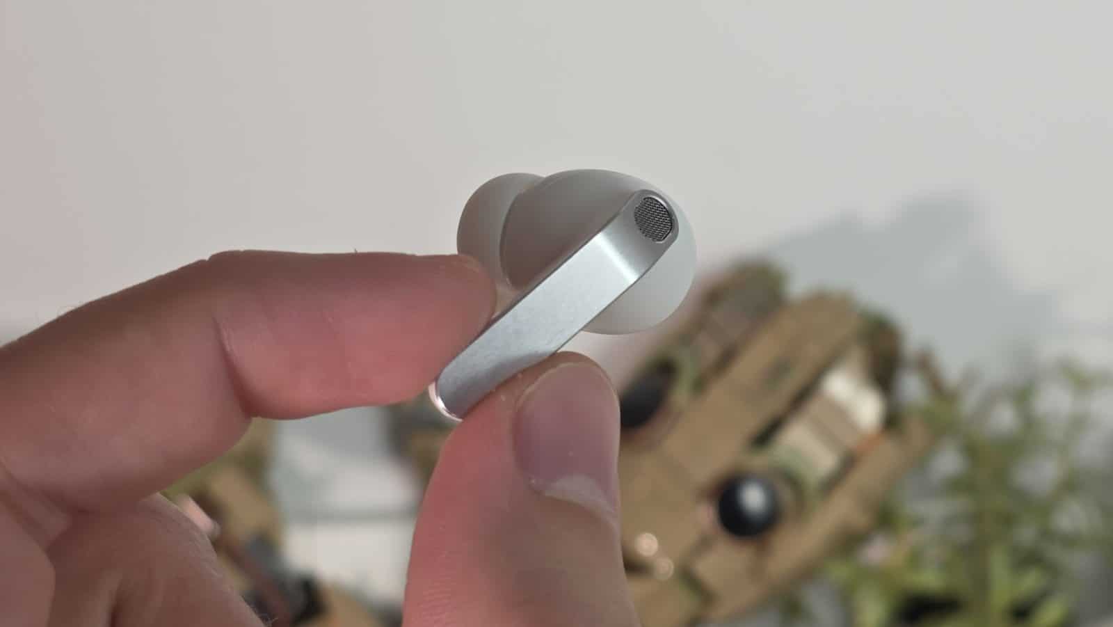 Samsung Galaxy Buds4 Pro - Avant