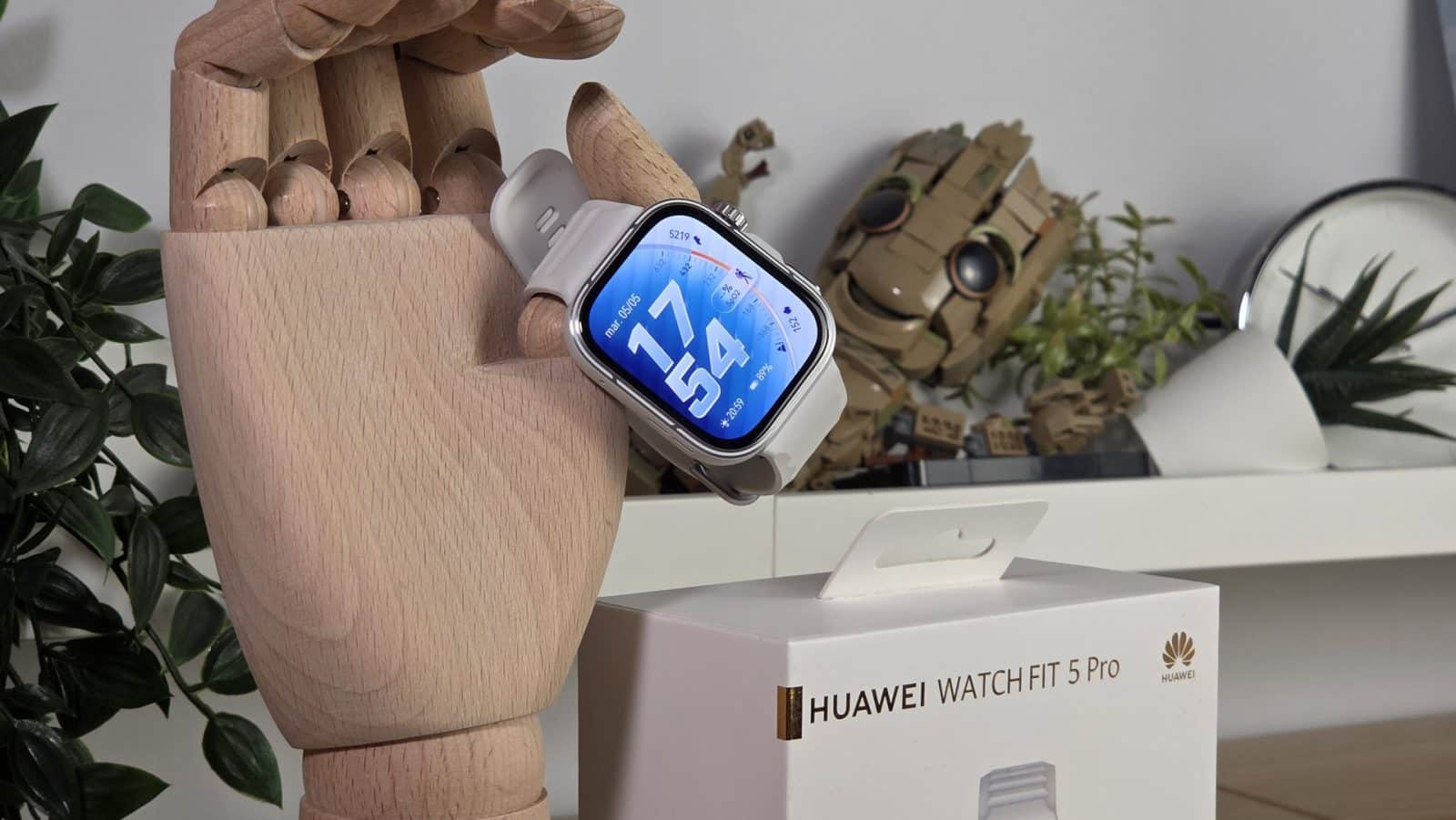 Huawei Watch Fit 5 Pro - Random 2