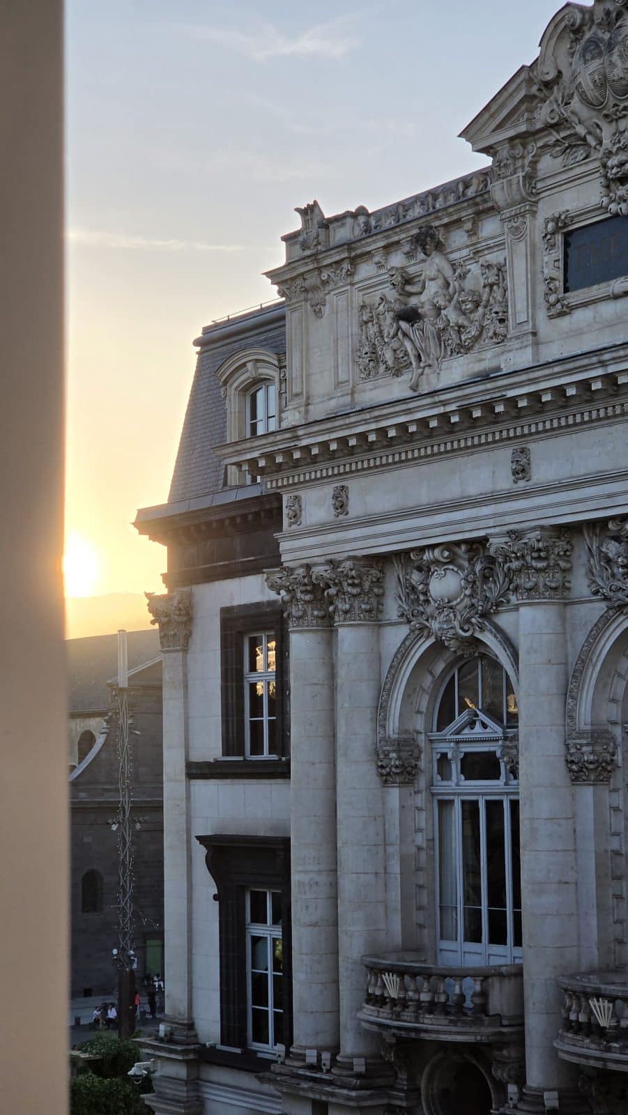 contre-jour photographié au Fold8 Ultra