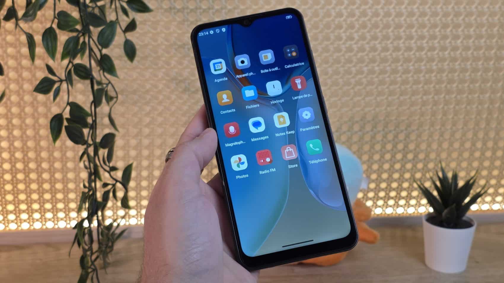 Tiroir d'applications du Neow Safe Plus avec des applications préinstallées et pas de Play Store