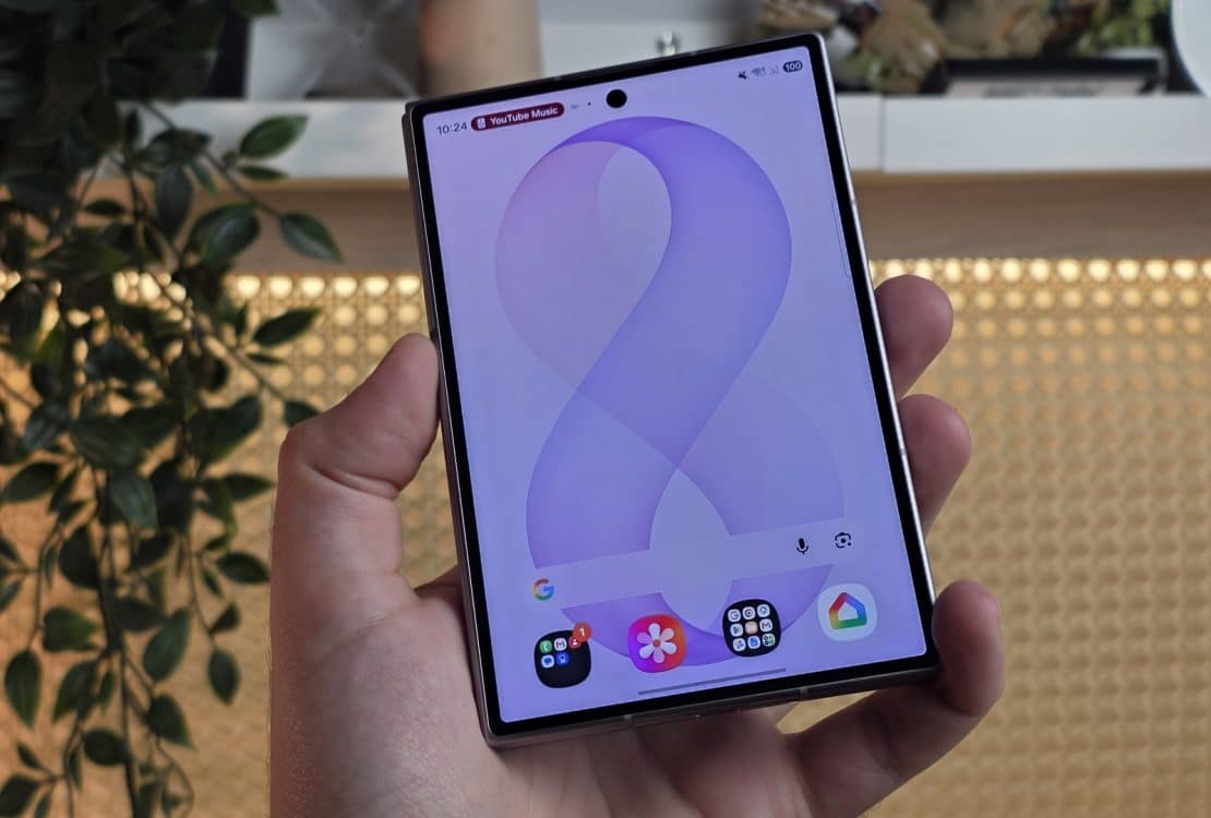 Écran interne du Samsung Galaxy Z Fold 8 déplié
