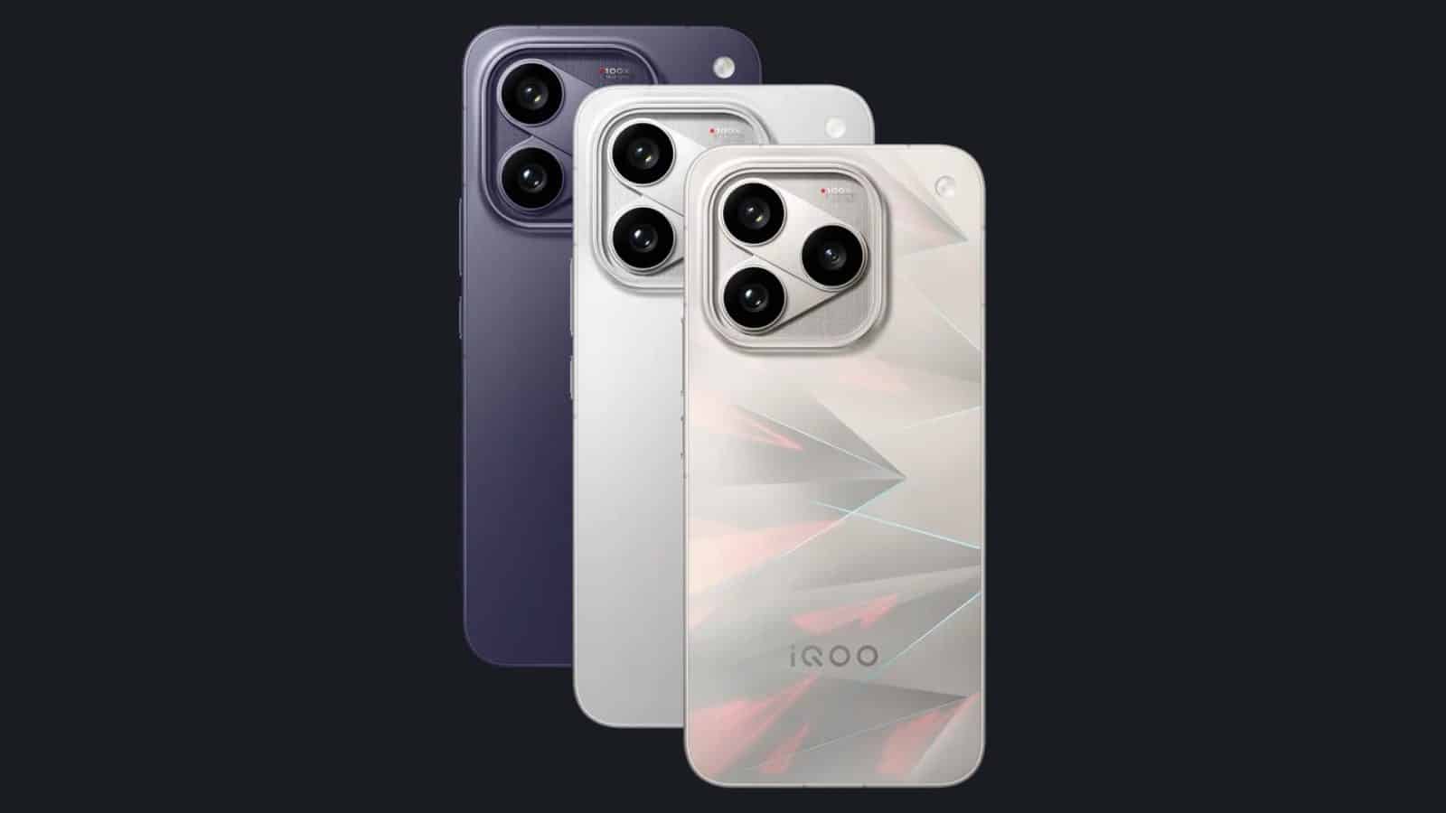 iQOO 16 de dos en coloris violet, argent et holographique, avec son module à trois capteurs