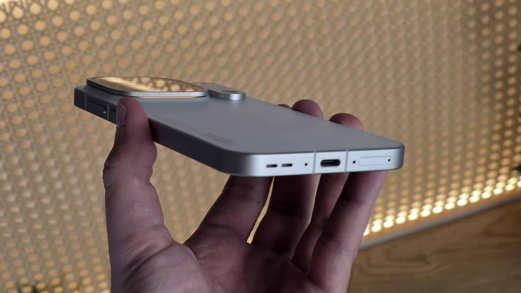 Tranche inférieure et port USB-C Oppo Find X10 Pro Max